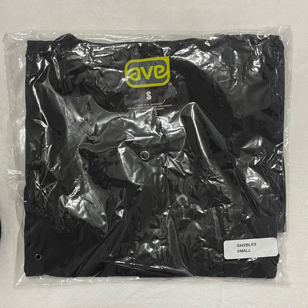 NEW! ave Medline scrubs: Unisex black jacket. Size: S
